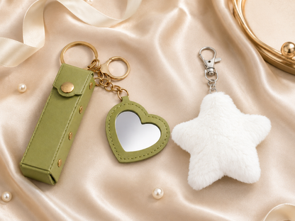 Luxe Little Extras Gift Set with green mini heart mirror keychain and white star pom pom keychain variant