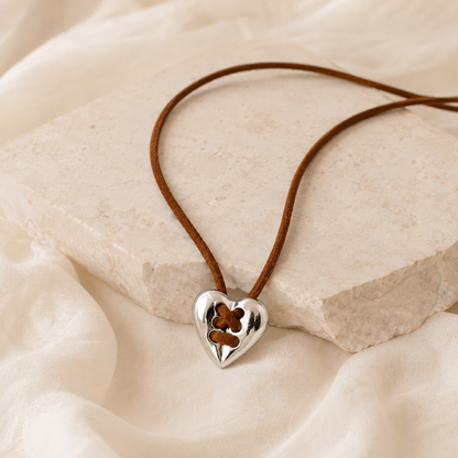 Vintage Silver Heart Leather Necklace scale and fit reference